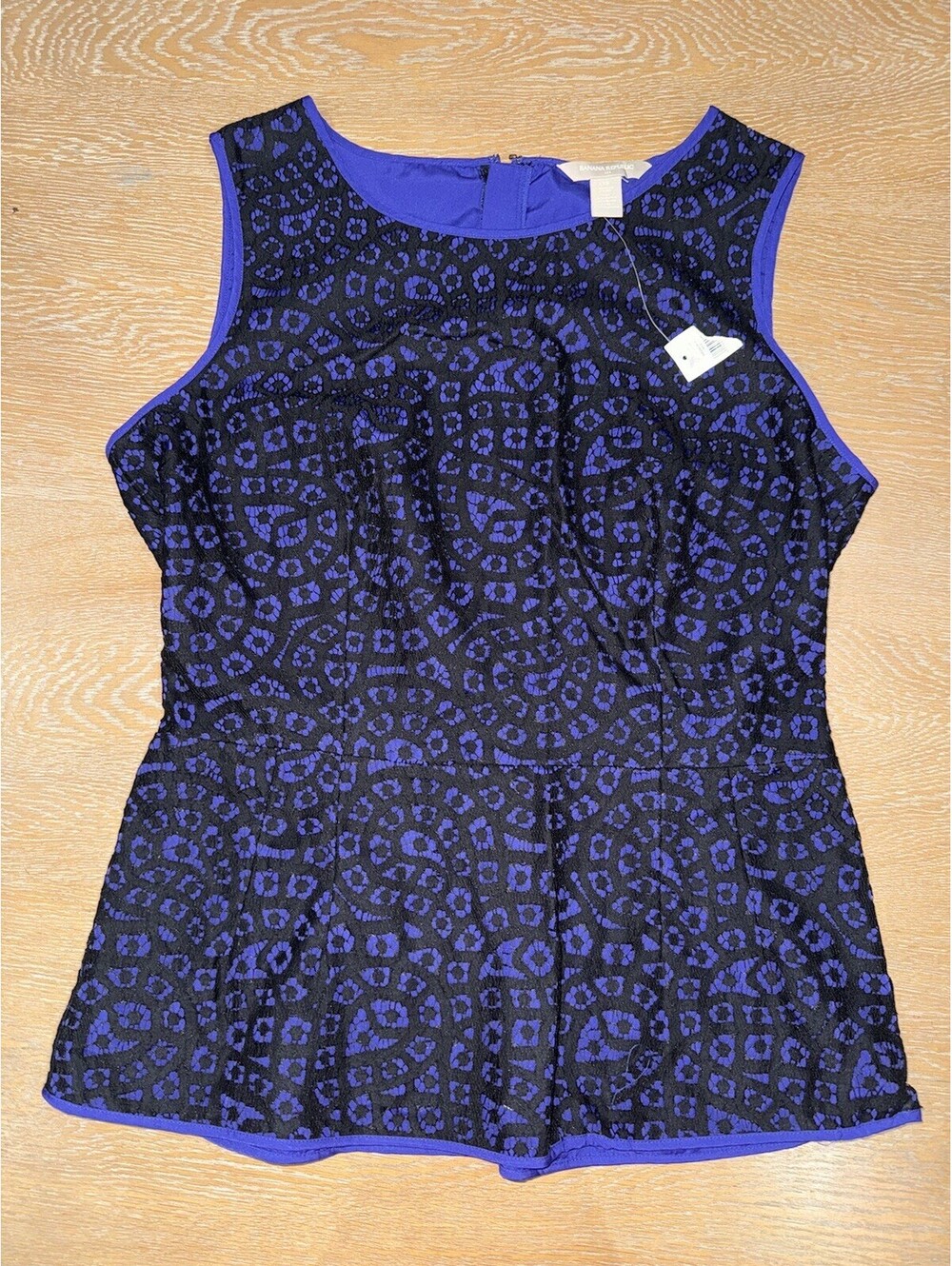 NWT Banana Republic Purple & Black zip Lace Peplum Sleeveless Blouse Size 12